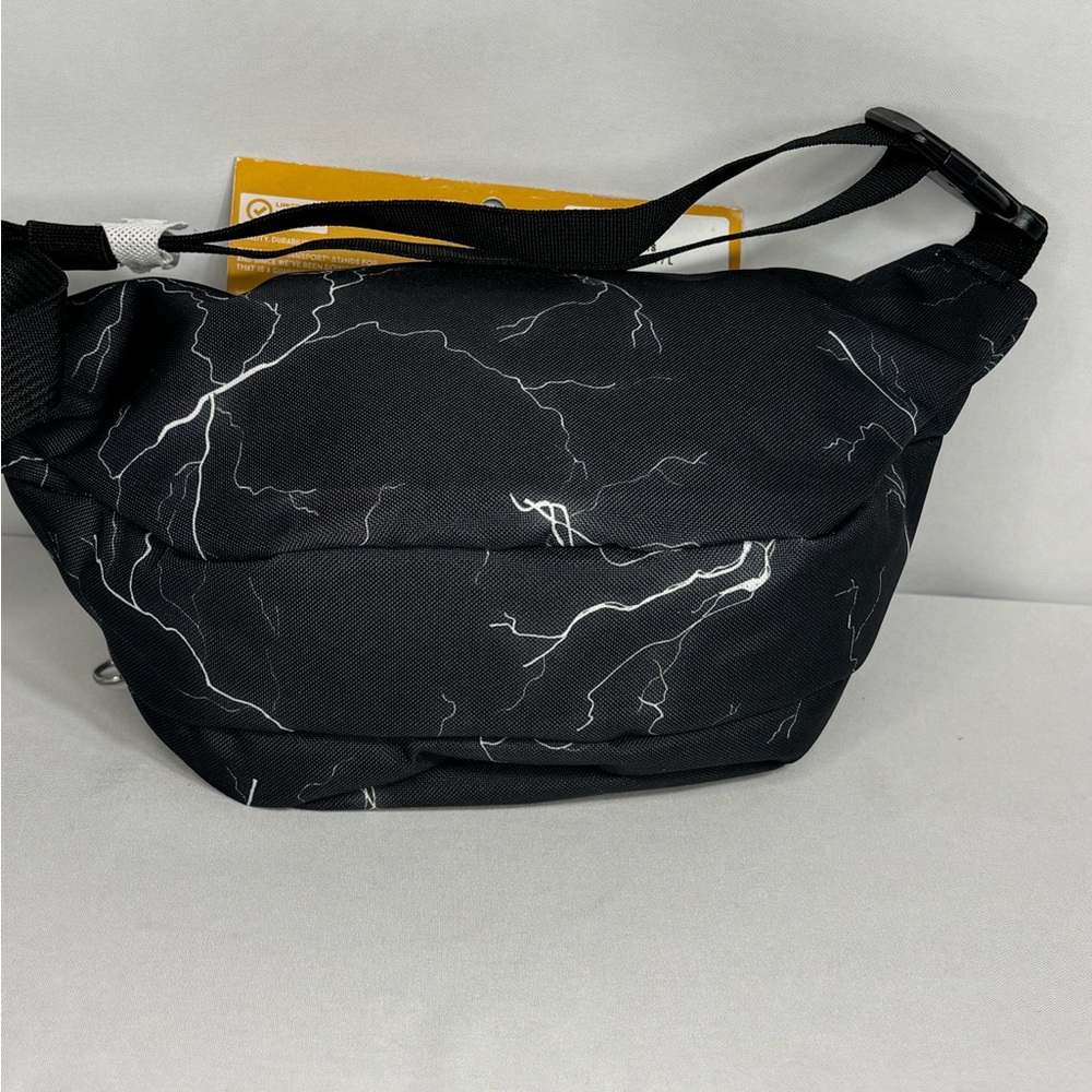 Jansport Fifth Avenue Electric Bolts cross body
Bag - Picture 9 of 10